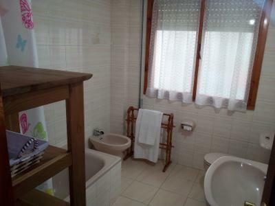 Lupamar Cangas Centro Apartman Onís Kültér fotó