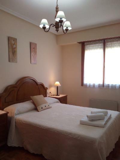 Lupamar Cangas Centro Apartman Onís Kültér fotó